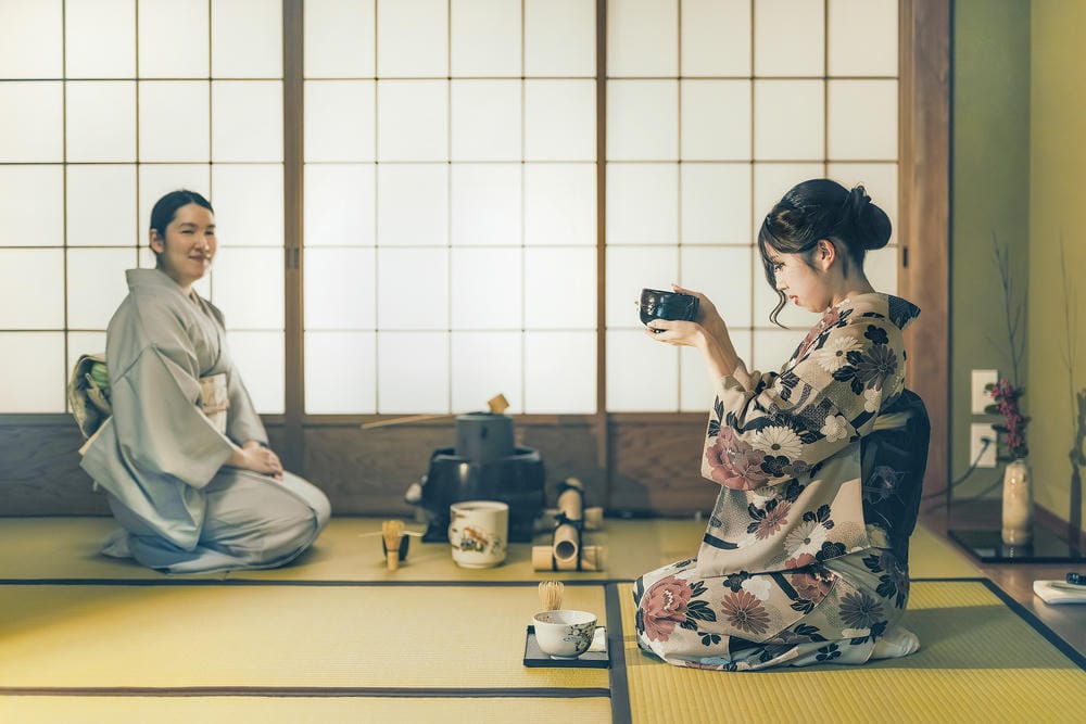 京都・五条店 茶道体験のご案内 – 伝統的な空間