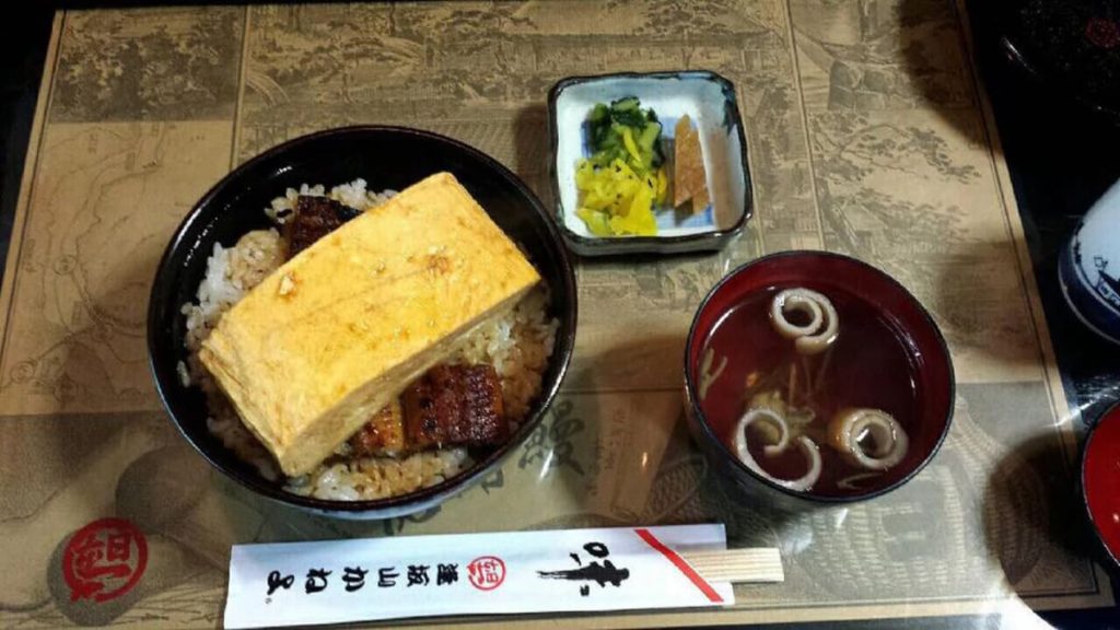 かねよのきんし丼