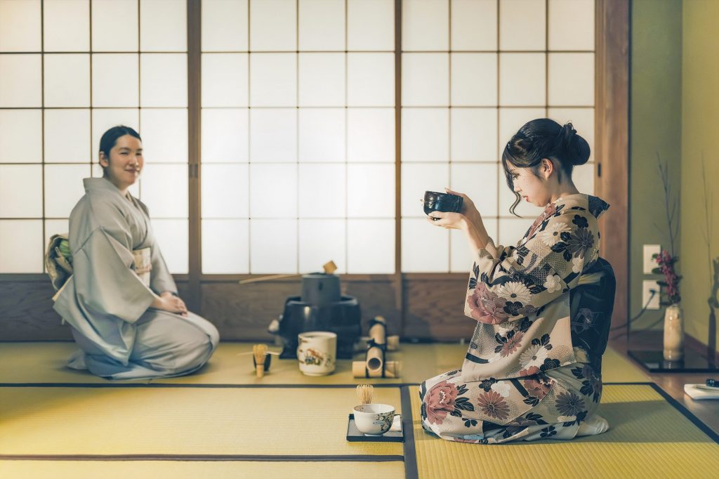 京都で着物レンタルと茶道体験